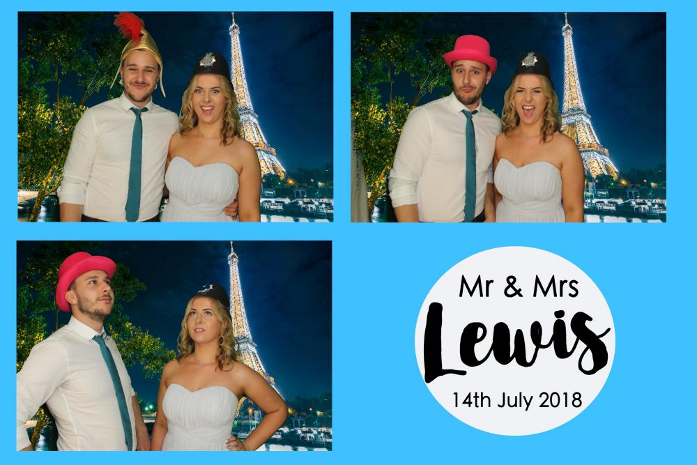 Mr & Mrs Lewis's Wedding | View more photos from the event at images.mobile-photo-booth.com/u/MobilePhotoBoothUK/Mr-Mrs-Lewiss-Wedding